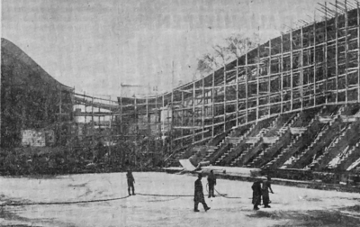 Slik så hockeybanen på Jordal Amfi ut da fryseanleg get ble satt i funksjon i slutten av november i 1951.