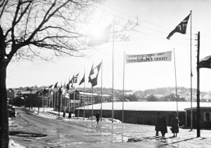 Jordal Amfi sett fra Hedmarksgata. VM i ishockey 1958. (Vålerenga historielag)